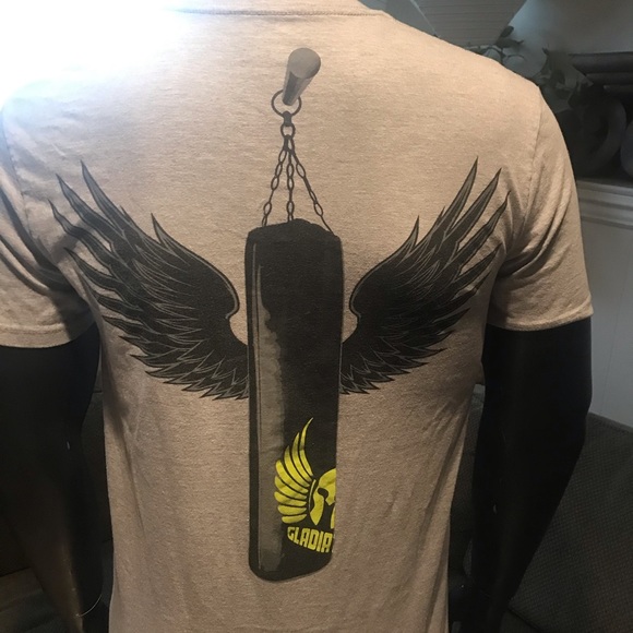 NWOT Rare Find Men’s Gladiator Boxing Graphic Print T-Shirt Size Medium - Picture 10 of 11